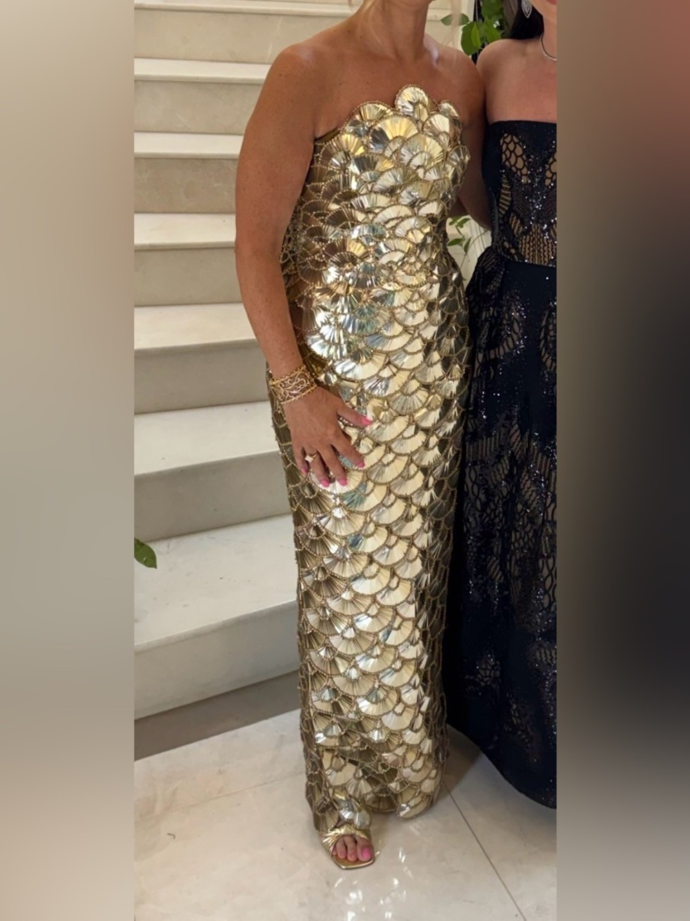 Oscar de la Renta Strapless Sequined Scallop Column Gown - Picture 8 of 8